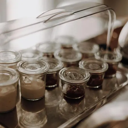 新策勒修道院酒店 4*