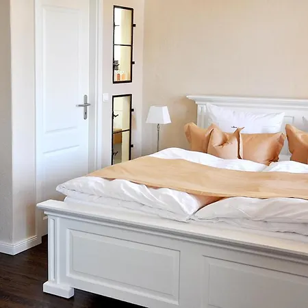 新策勒修道院酒店 酒店 4*