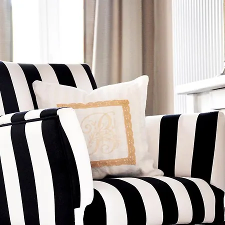 新策勒修道院酒店 酒店